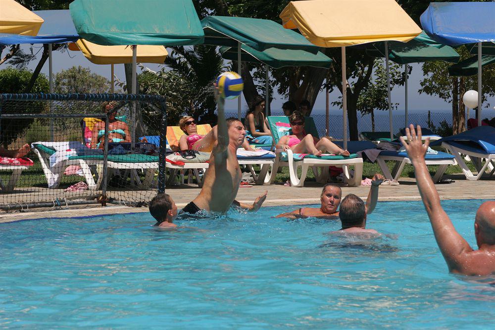 Maris Grand Resort โปรทาราส ภายนอก รูปภาพ